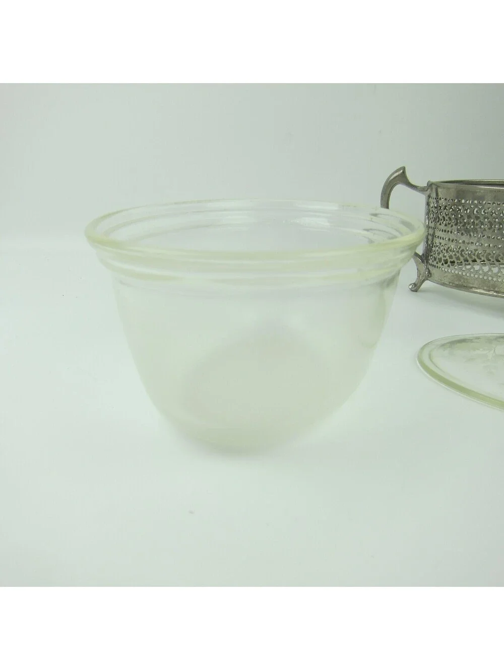 Vintage PYREX Covered Casserole Dish Floral Etched Lid Mara Silver Metal Stand
